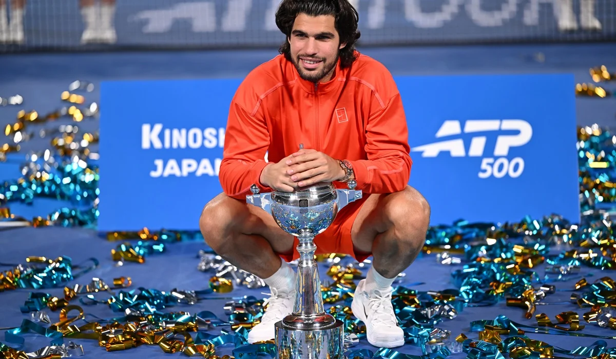 Carlos Alcaraz volvió a sonreír y ganó el ATP 500 de Tokio