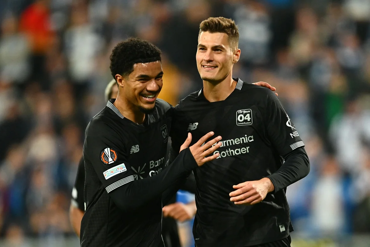 Leverkusen sufrió la lesión de Martin Terrier pero su reemplazante Patrick Schick metió dos goles