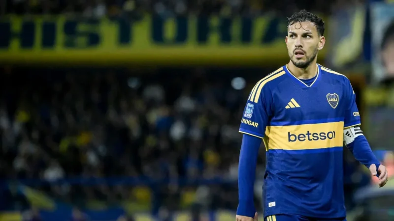 Alarma en Boca: Leandro Paredes entró en el segundo tiempo, duró 15 minutos y salió lesionado