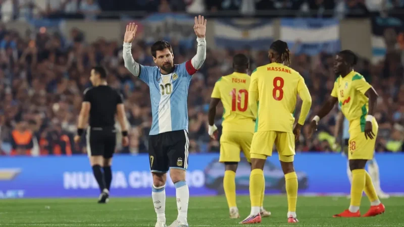 La despedida de Lionel Messi se detuvo en el minuto 10 para una inolvidable ovación