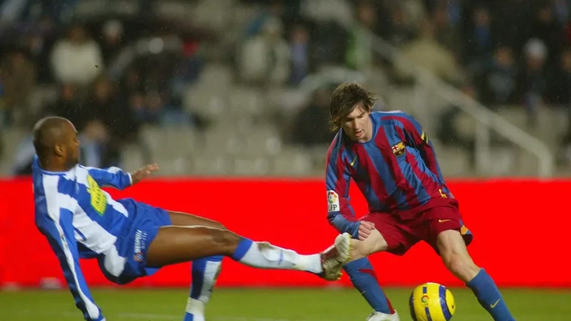 Se cumplen 22 años del debut oficial de Lionel Messi con Barcelona