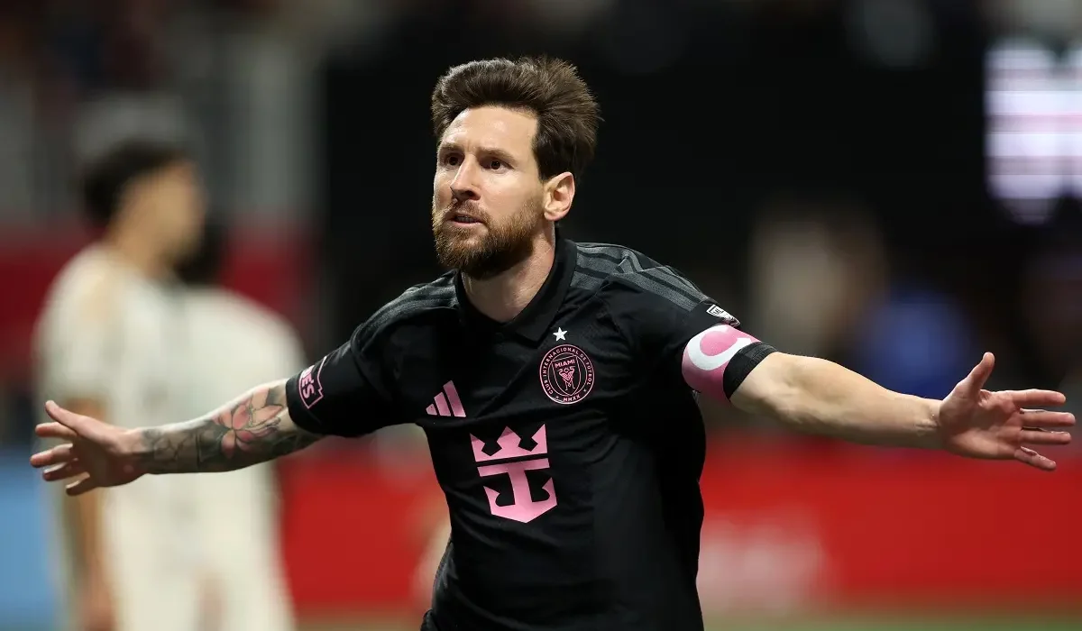 Magistral doblete en cuatro minutos de Lionel Messi en Inter Miami: show ante Atlanta United