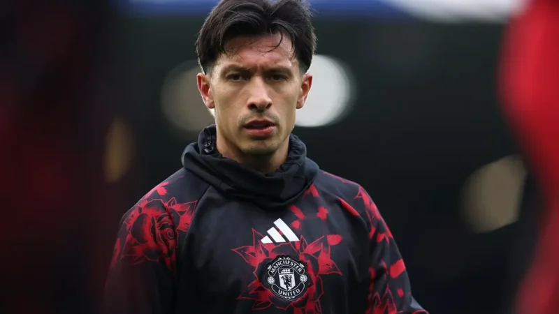 Wayne Rooney apuntó contra Lisandro Martínez y destrozó al plantel del Manchester United