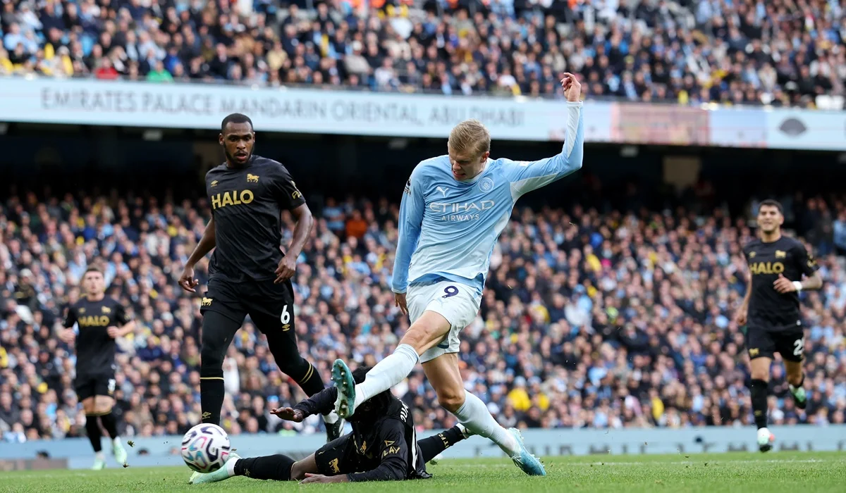 Erling Haaland sigue imparable con 12 goles en 10 partidos de la temporada para Manchester City
