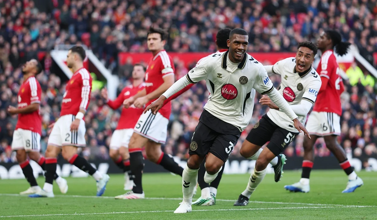 Manchester United fue humillado por Bournemouth y Michael Carrick pende de un hilo
