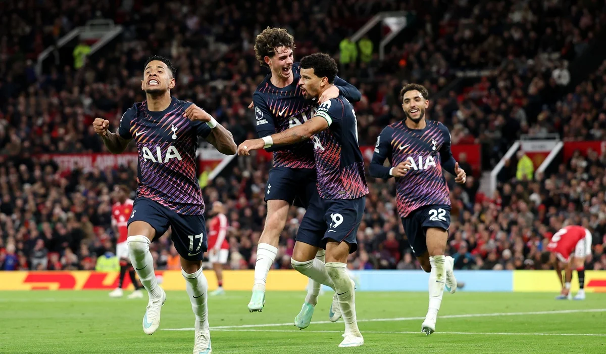 Manchester United no aguantó el triunfo ante un Tottenham que sigue sin ganar en la temporada