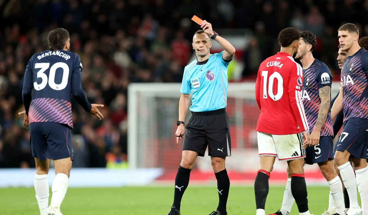Bentancur levantó temperatura y vio la roja por cabezazo a Luke Shaw en Manchester United vs Tottenham