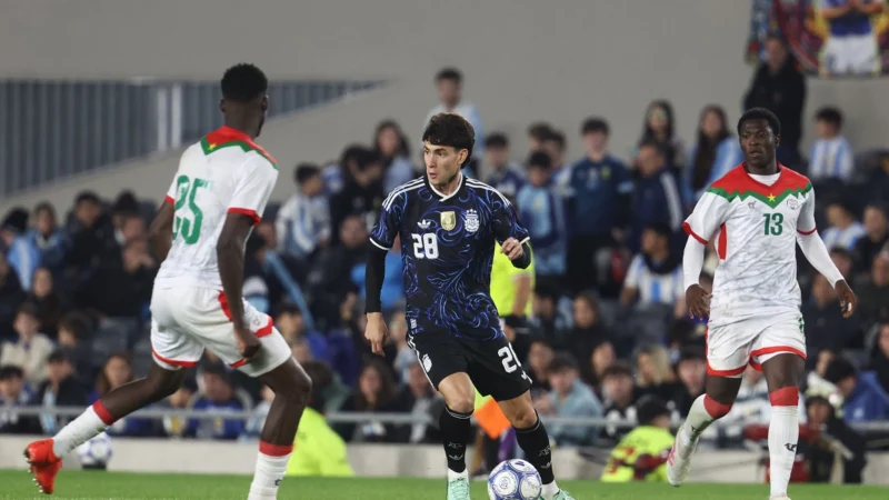 ¿Qué jugadores debutaron en la Selección Argentina ante Burkina Faso?