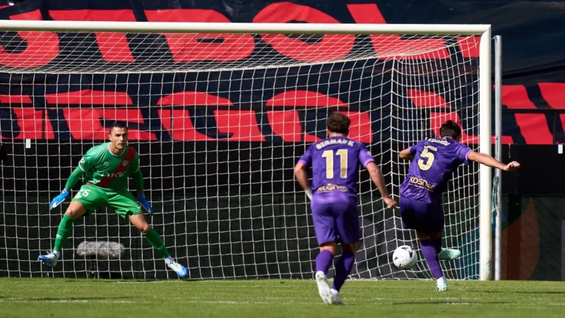 ¡Partido de locos en Vallecas! Tres penales en 15 minutos en Rayo Vallecano – Elche