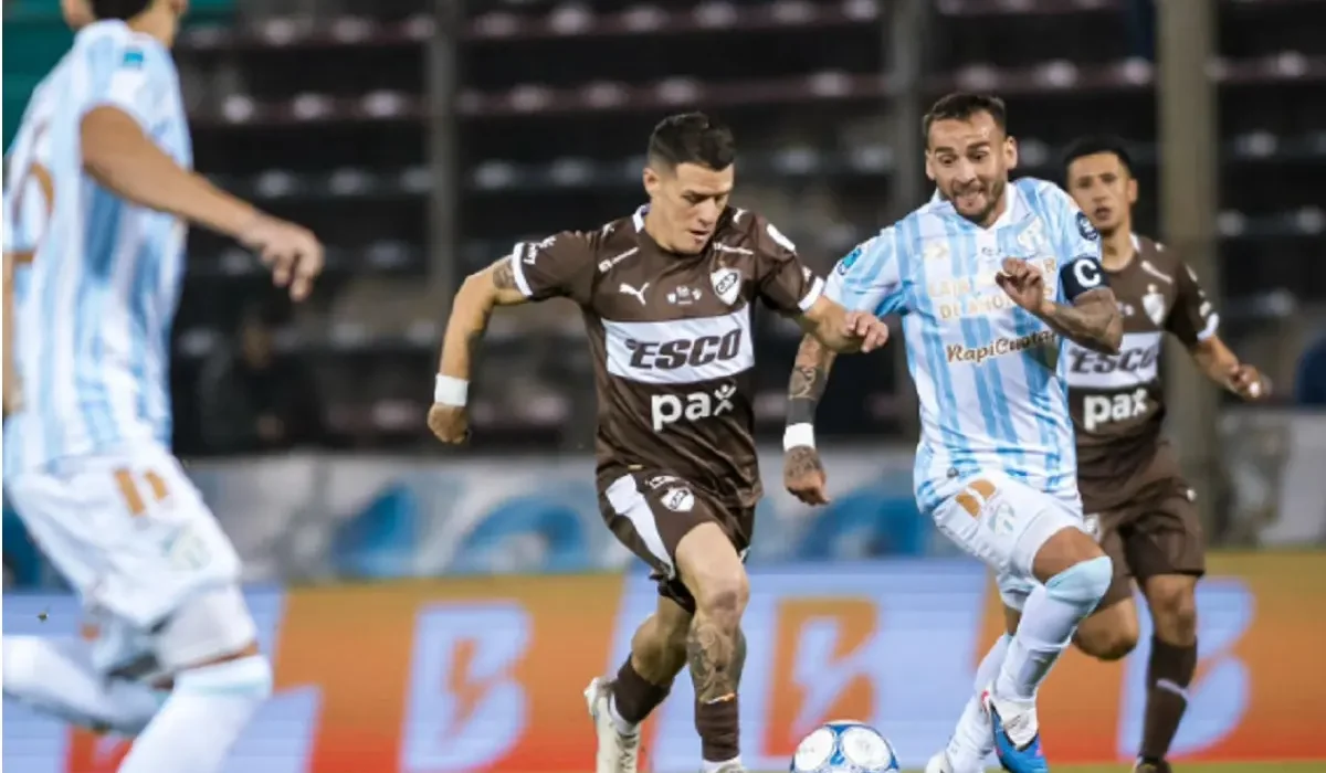 Platense venció a Atlético Tucumán en los penales bajo un diluvio y clasificó a la final de la Copa Argentina