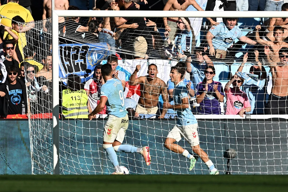 Javi Rodríguez metió un golazo para Celta ante Alavés