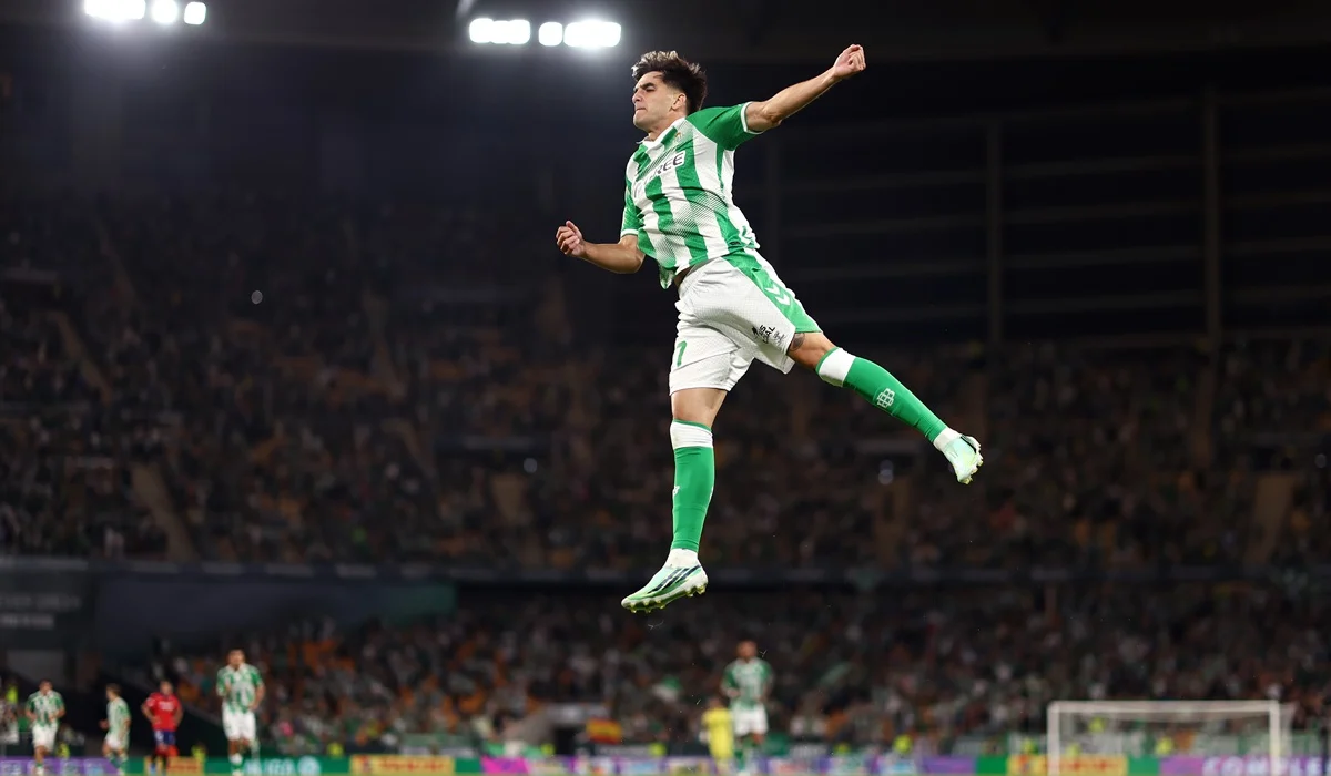 Betis aplastó a Osasuna por 5 a 2 en La Cartuja