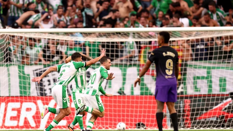 Polémico golazo anulado a Lo Celso en Betis – Barcelona