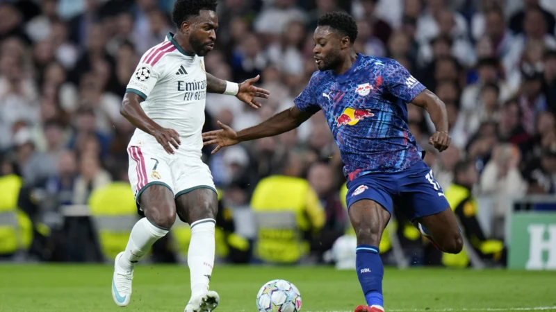 Parte del Real Madrid silbó a Vinicius cuando fue reemplazado ante Leipzig