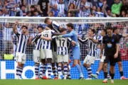 Real Sociedad transpiró ante Deportivo La Coruña pero resistió y se quedó con un triunfazo