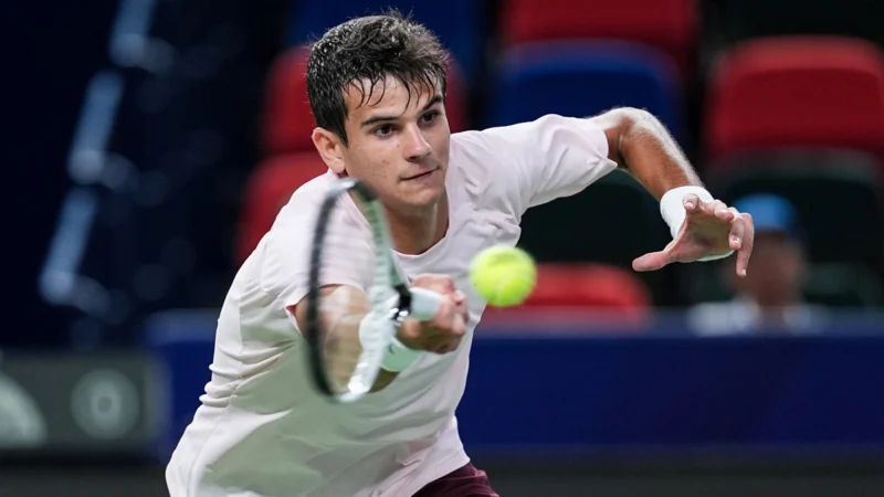 Rafa Jódar venció a Medvedev y el Masters de Shanghái tendrá campeón español por primera vez