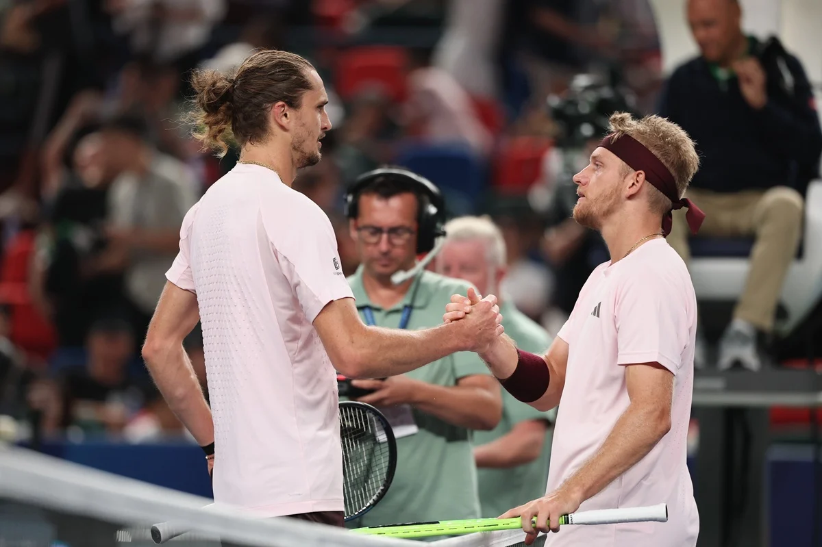 Alejandro Davidovich frenó a Zverev y buscará en Shanghái su primer título Masters 1000