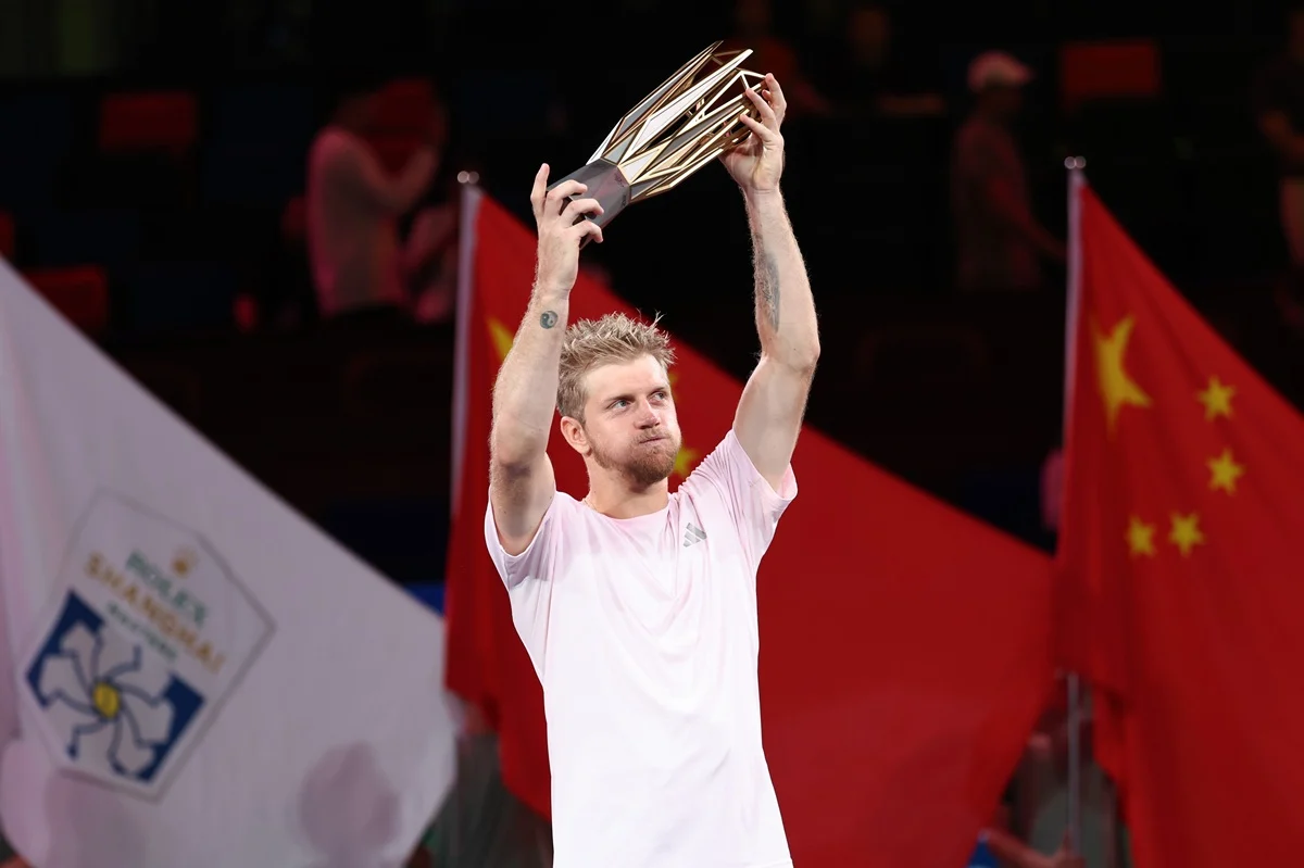 Davidovich ganó el Masters de Shanghái en un título histórico para su carrera y el tenis de España