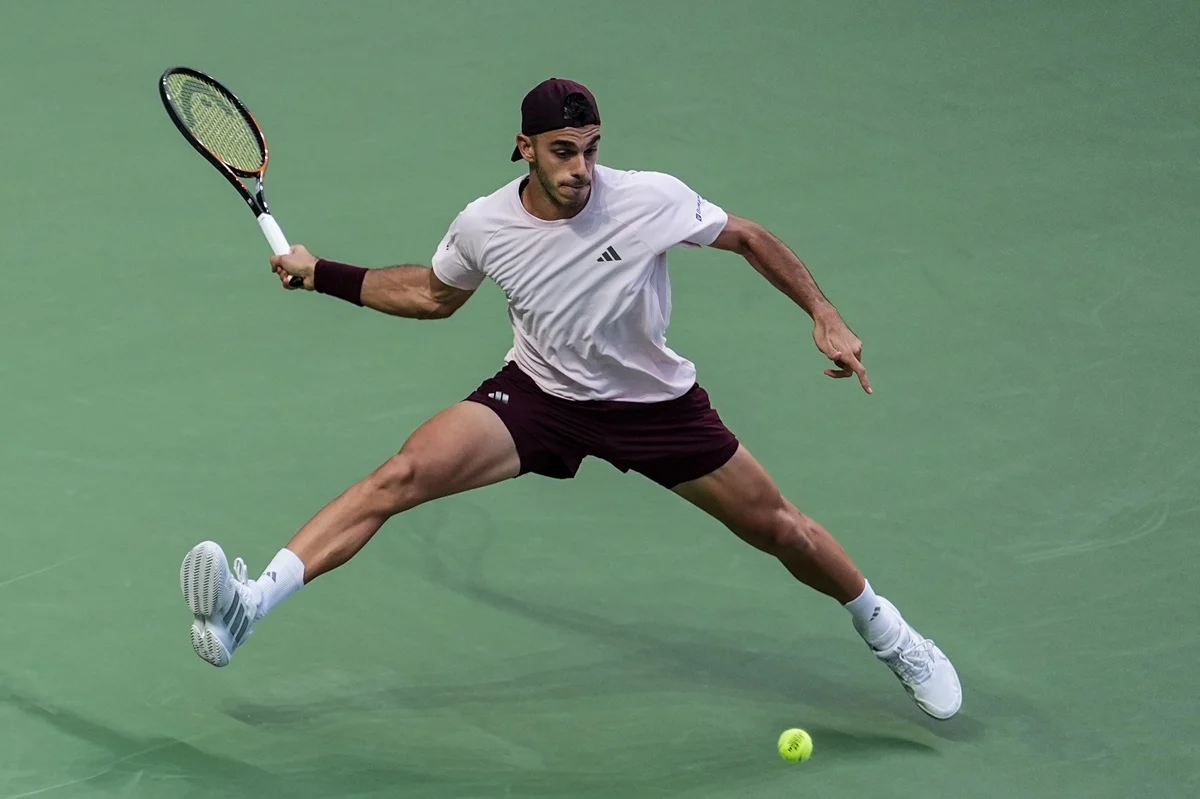 Francisco Cerúndolo venció a Chidekh y se metió en semifinales del Abierto de Bruselas