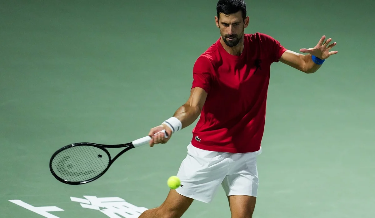 Novak Djokovic fue eliminado en primera ronda del Masters de Shanghái tras ser campeón en Pekín