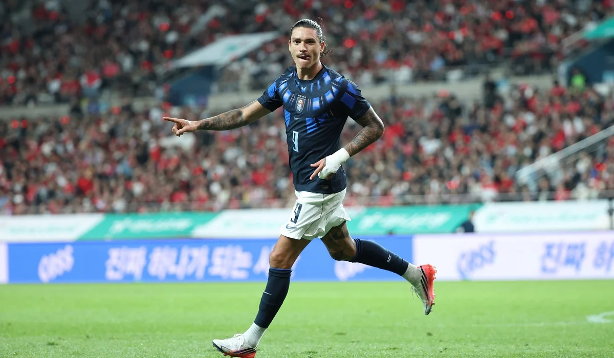 Darwin Núñez lleva 3 goles en 3 partidos de la era Forlán en Uruguay