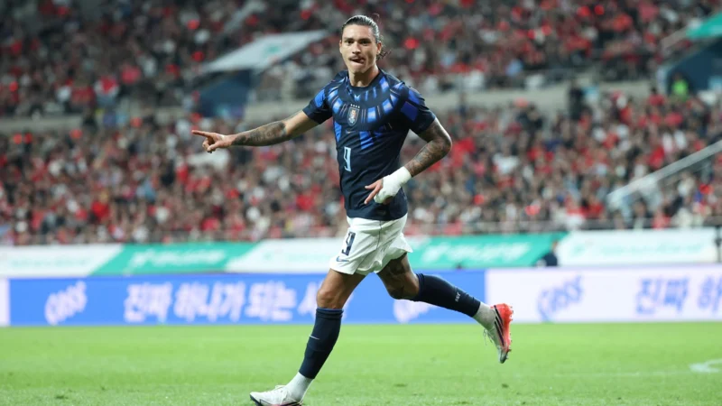 Darwin Núñez lleva 3 goles en 3 partidos de la era Forlán en Uruguay