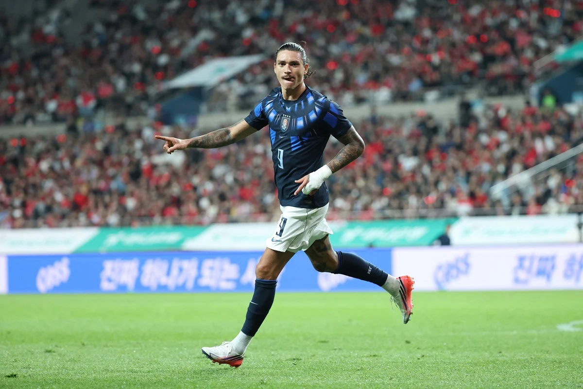 Darwin Núñez lleva 3 goles en 3 partidos de la era Forlán en Uruguay