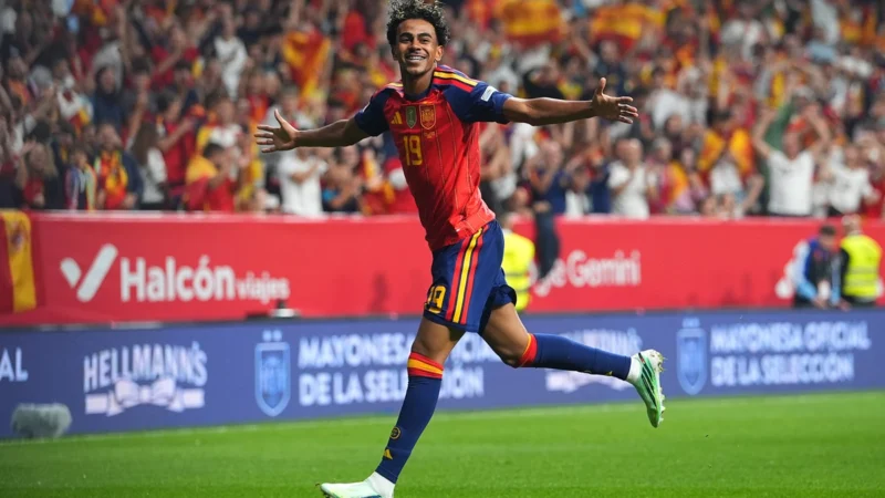 Lamine Yamal estiró su gran momento con España con 4 goles en 3 partidos