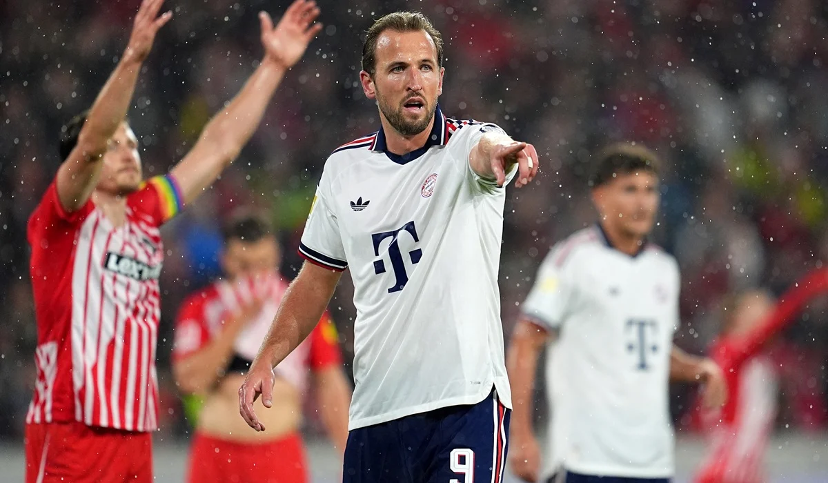 Bayern ganó sin Vincent Kompany en Friburgo y lidera junto a Borussia Dortmund