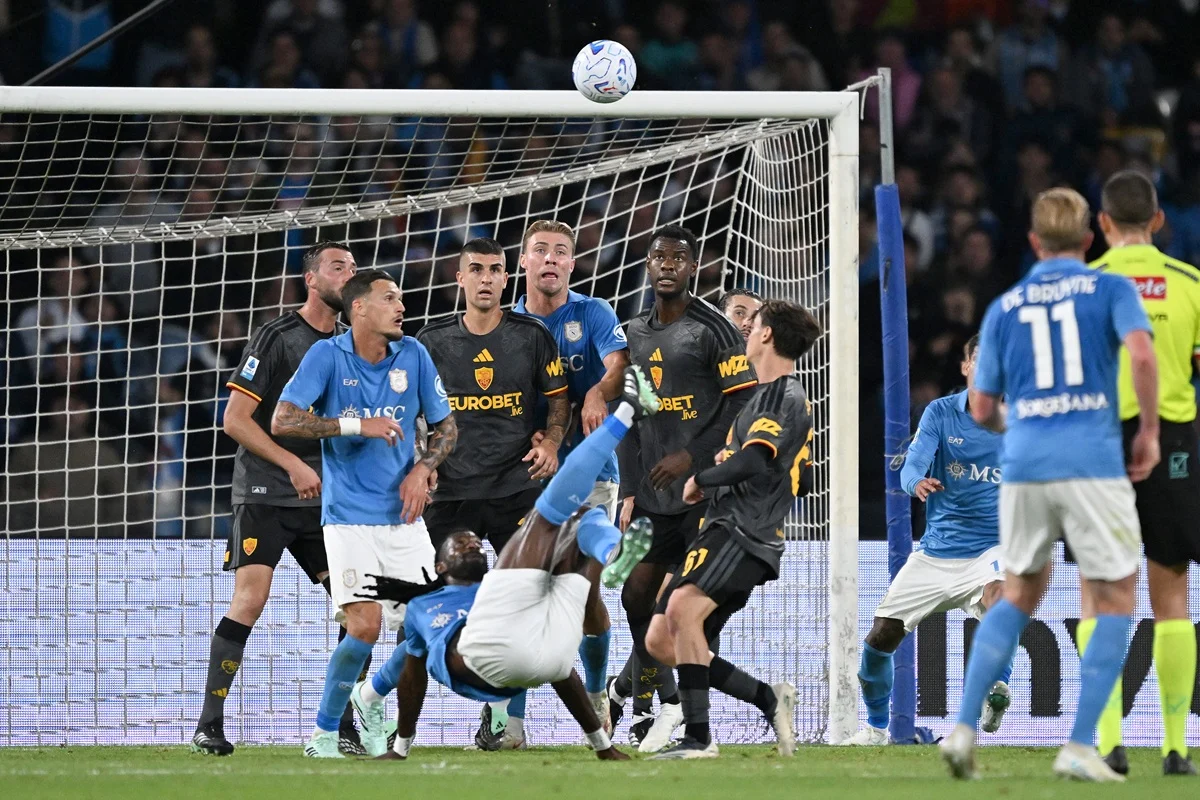 Zambo Anguissa marcó un golazo de chilena en Napoli – Roma