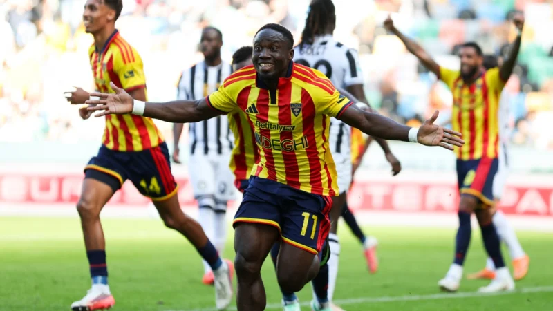 Lecce goleó a un Udinese que es una máquina de perder