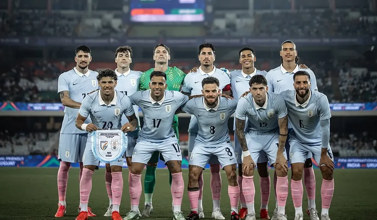 ¿Por qué los jugadores de Uruguay salieron con medias rosas ante India?