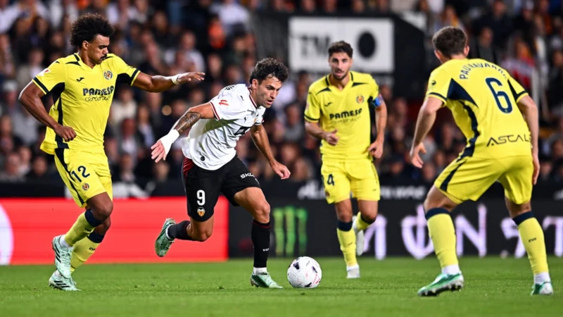 Villarreal dio otro golpe y le ganó en la última a Valencia
