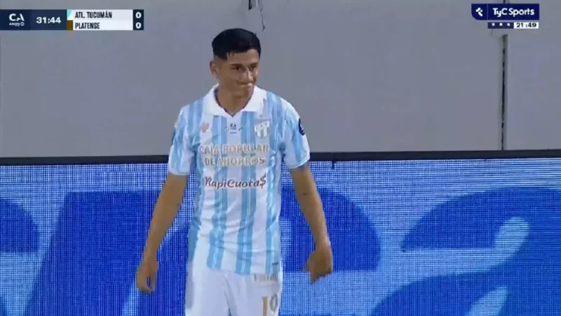 Leonel Vega se lesionó en Atlético Tucumán y salió llorando en la semifinal de la Copa Argentina