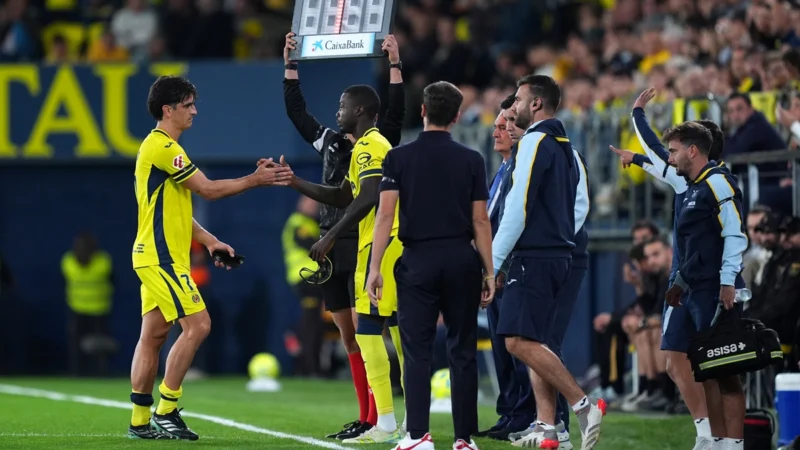 Gerard Moreno salió lesionado en Villarreal – Espanyol por La Liga