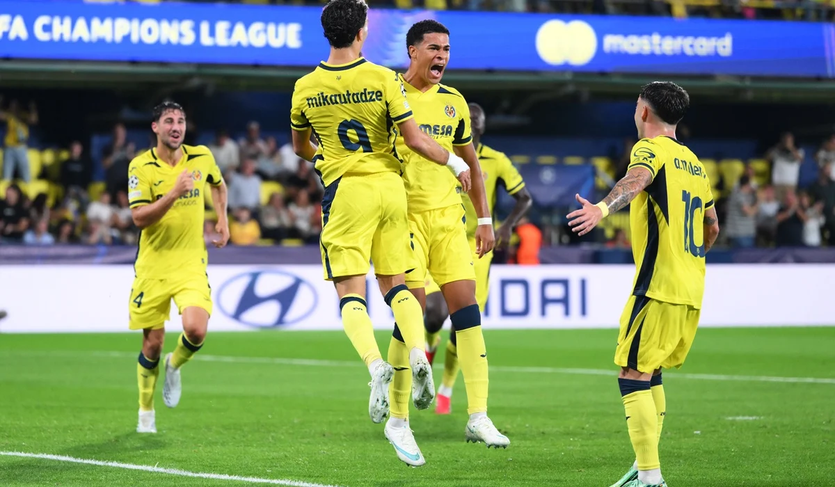 Villarreal remontó ante Napoli y logró ante su público la primera victoria en Champions League