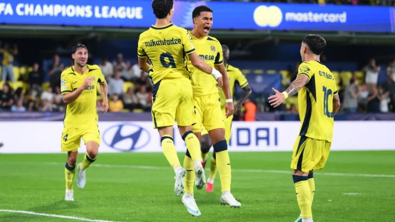 Villarreal remontó ante Napoli y logró ante su público la primera victoria en Champions League
