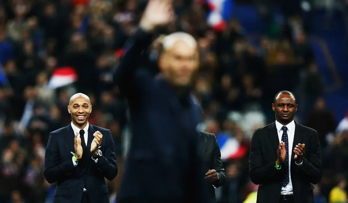 Thierry Henry se rindió ante Zidane en Francia: “En el fútbol está a la altura de Dios”
